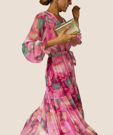 Floral Maxi Dress with Long Sleeves – Elegant Fit